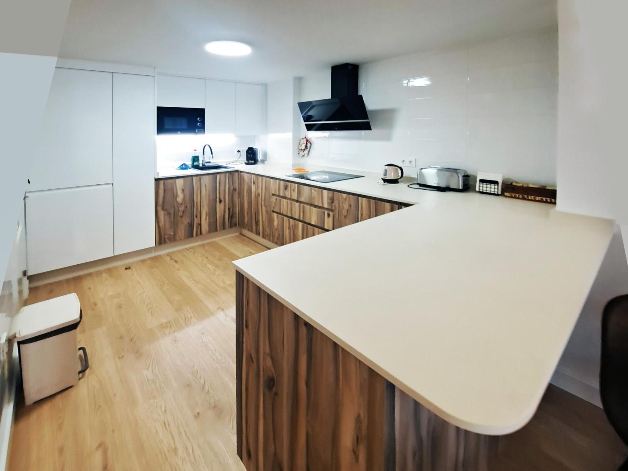 Don Miguel, Apartamento Y Parking Huelva Esterno foto