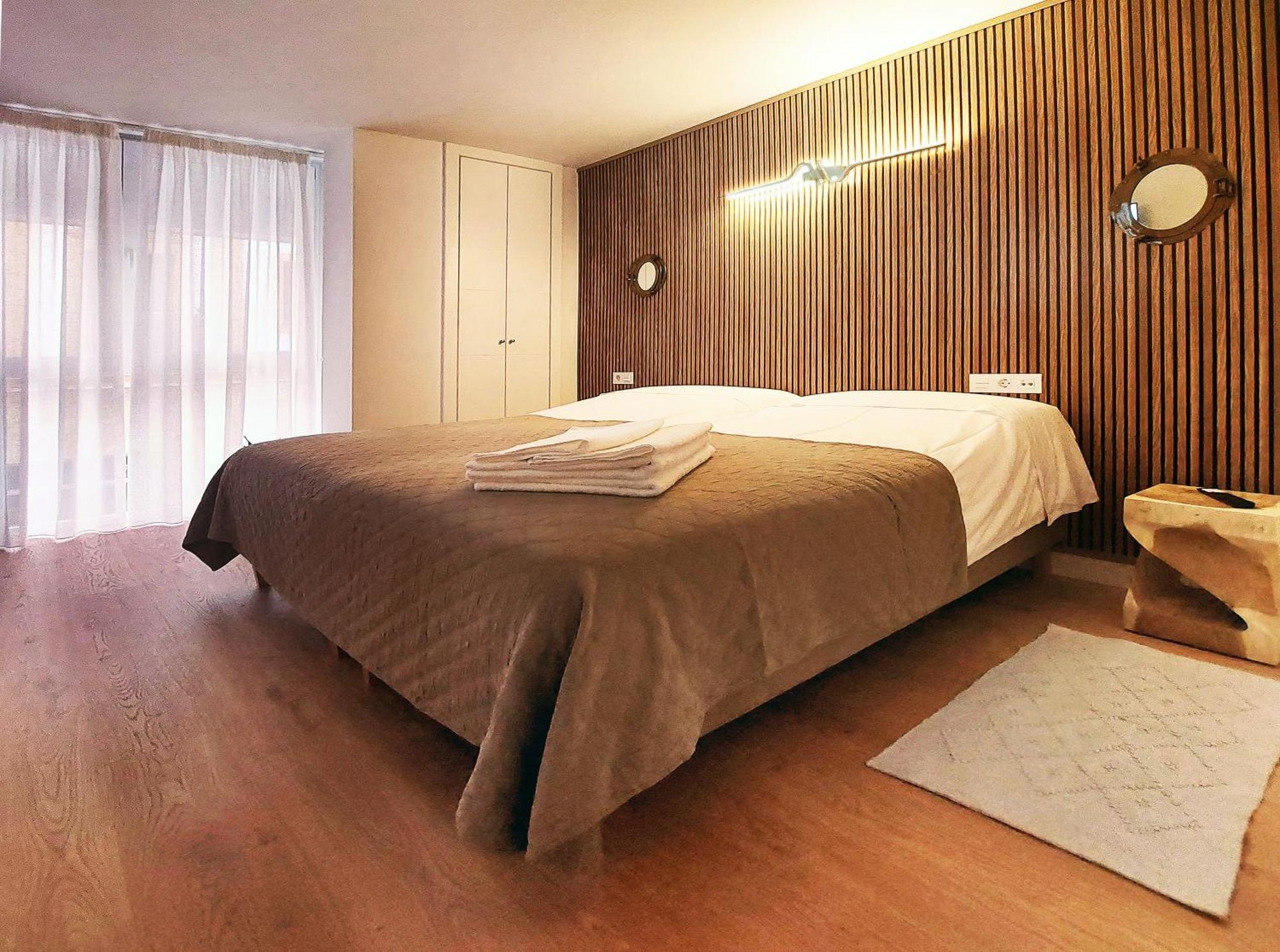 Don Miguel, Apartamento Y Parking Huelva Esterno foto